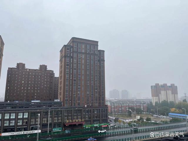 未来三天内蒙古降水跌宕起伏 降温霜冻大风齐上阵(图1) 未来三天内蒙古降水跌宕起伏 降温霜冻大风齐上阵(图1)