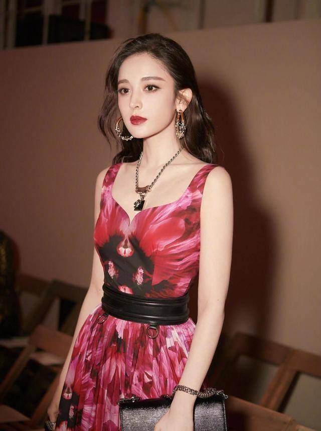 古力娜扎：银幕女神的璀璨之路(图3)